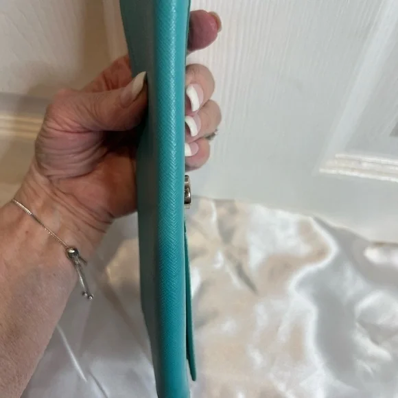 FURLA AUTHENTIC LONG BLUE ZIP AROUND WALLET - Picture 6 of 14